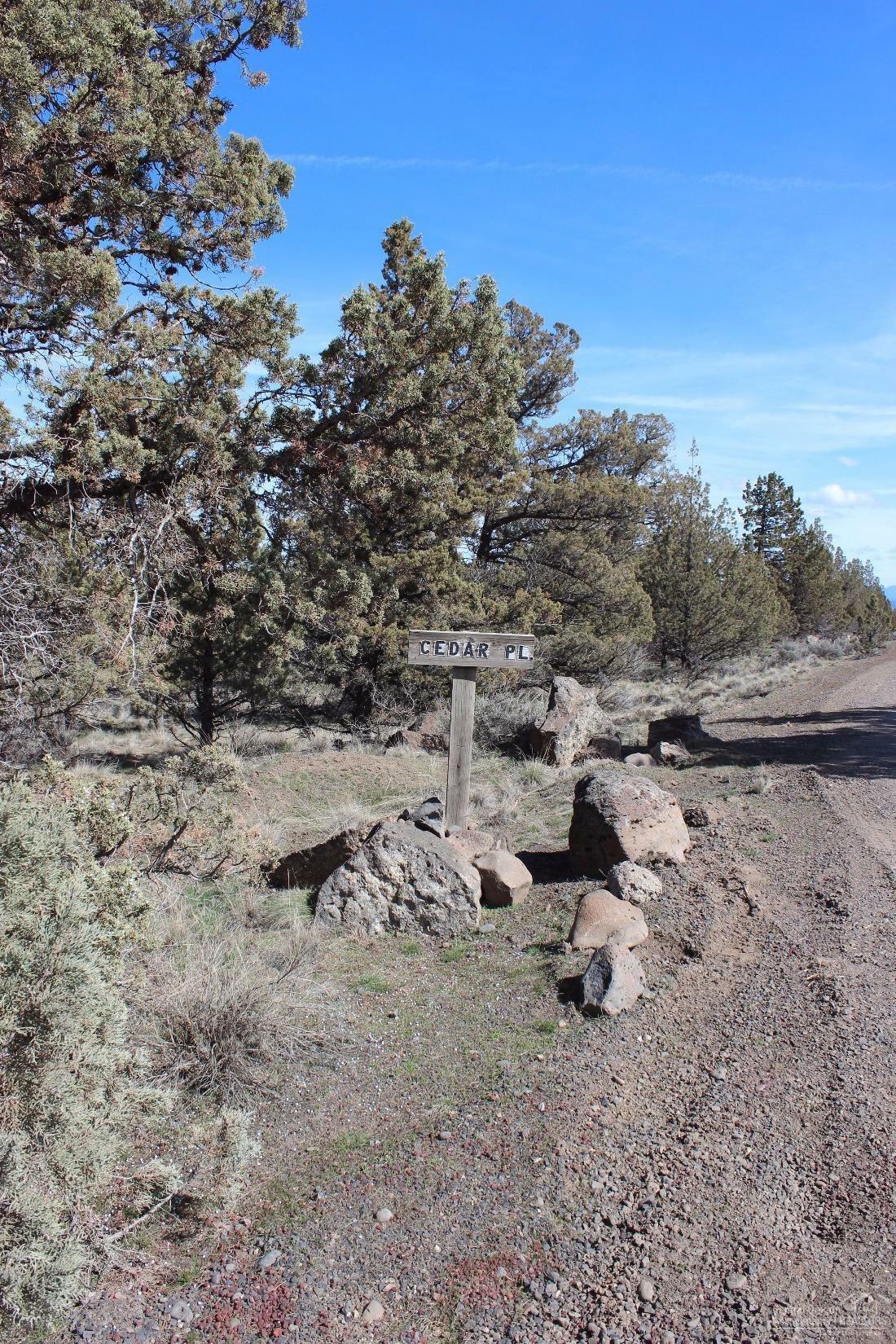 Property Photo: 5785 NW Cedar Place OR 97754