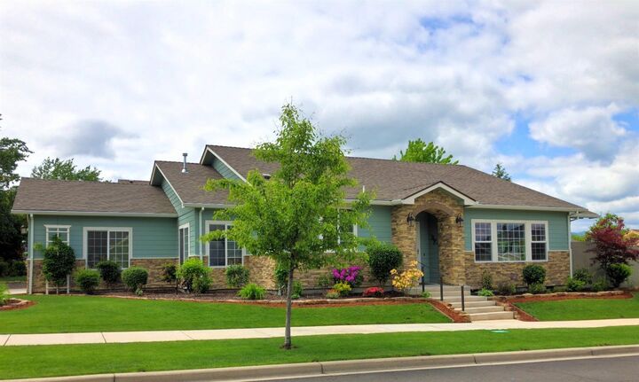 3780 Sherwood Park Drive  Medford OR 97504 photo