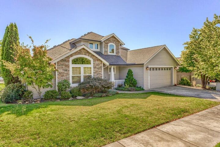 3880 Crystal Springs Drive  Medford OR 97504 photo