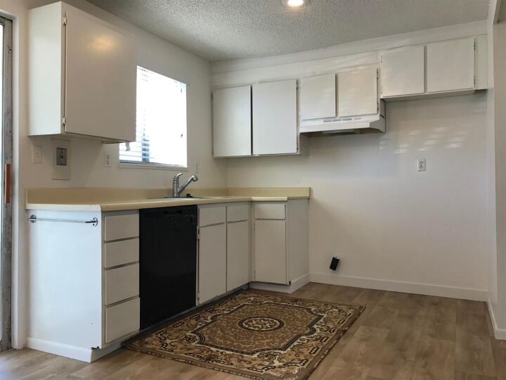 2000 Brookhurst Street 21  Medford OR 97504 photo