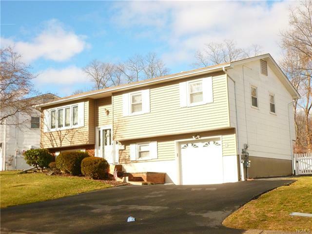 Property Photo:  14 Rowan Drive  NY 10923 