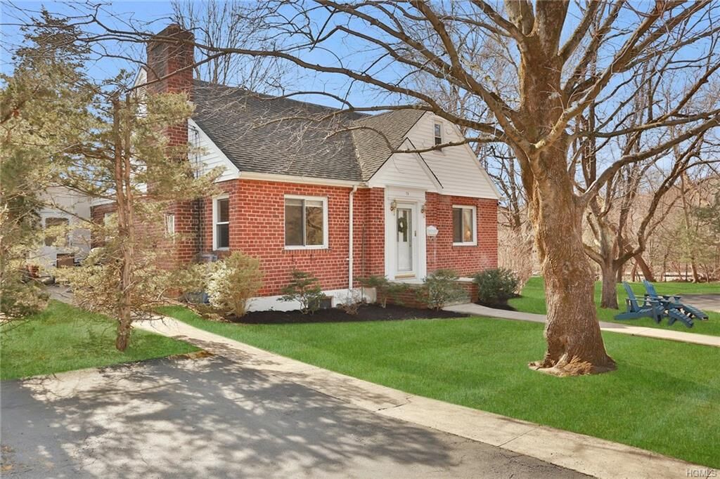 Property Photo:  73 Stanley Street  NY 10570 