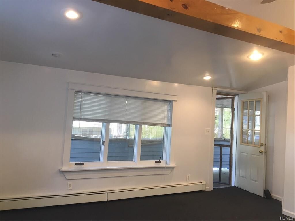 Property Photo:  76 Hunter Street  NY 10562 