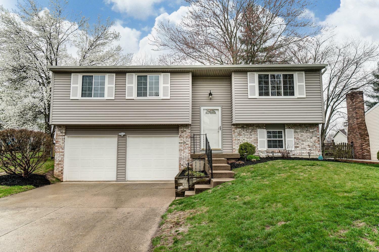 Property Photo: 8759 Exeter Pl OH 45039