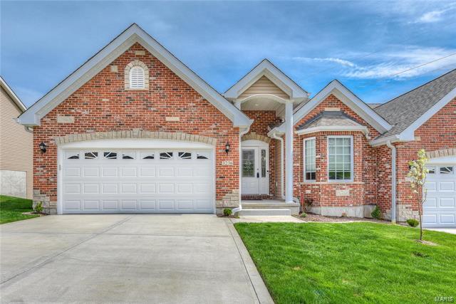 Property Photo: 3236 Fairway 63010