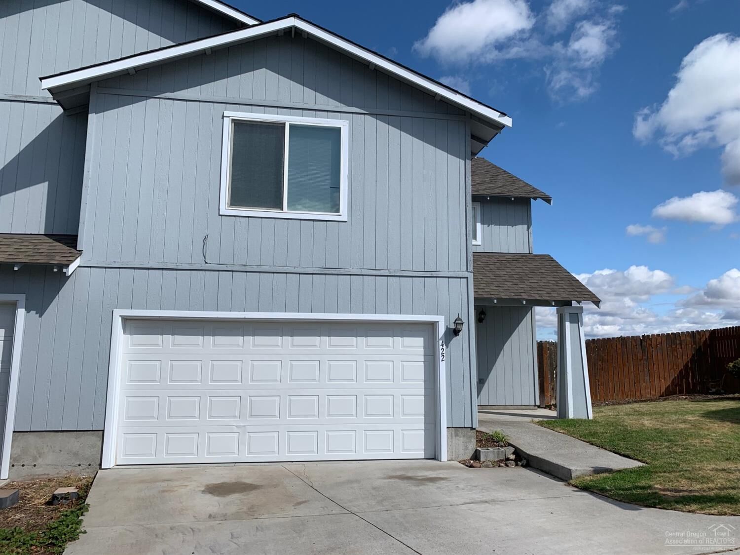 Property Photo:  422 SE Carmen Way  OR 97741 