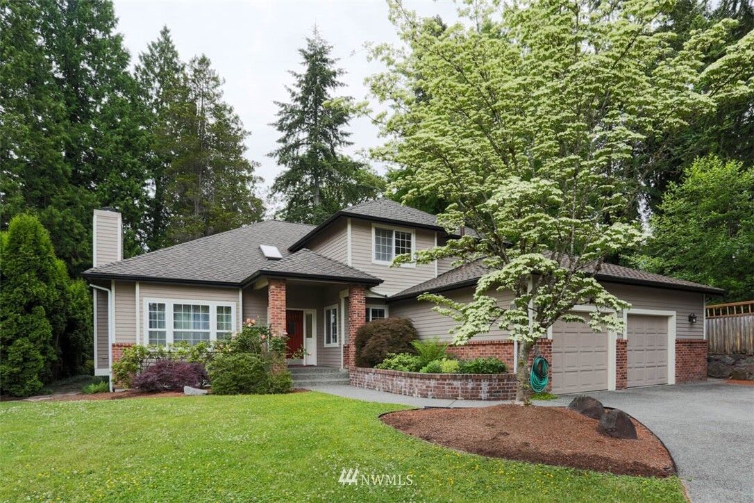 Property Photo: 16810 72nd Avenue NE WA 98028