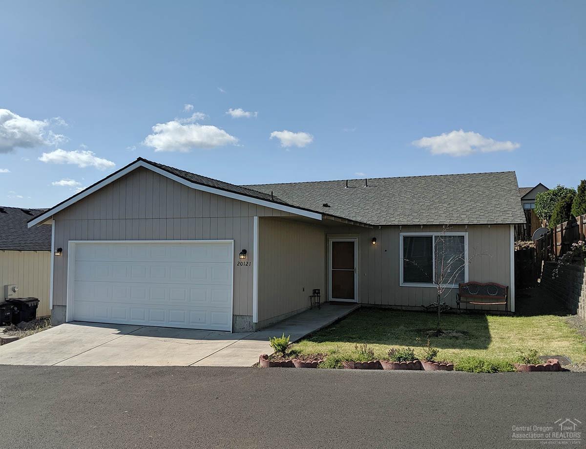 Property Photo:  20121 Hawes Lane  OR 97702 
