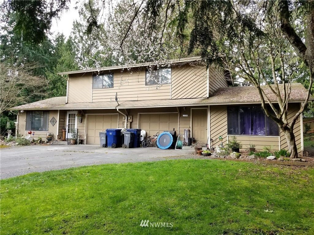 Property Photo:  9002 9004 10th Place SE  WA 98258 