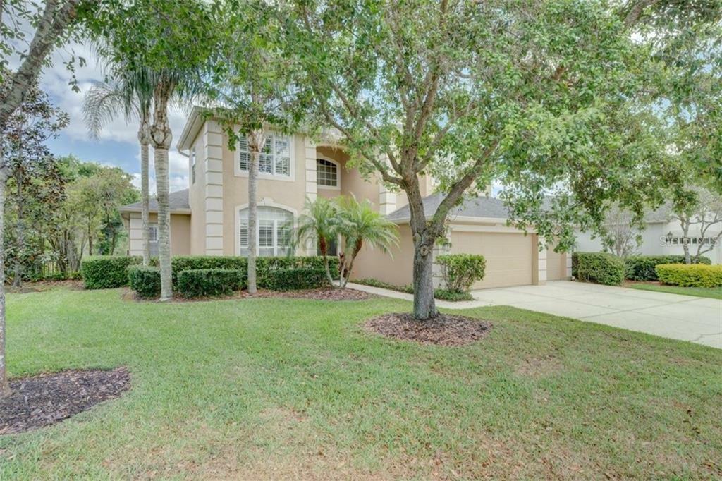 Property Photo:  6121 Cezanne Avenue  FL 33558 