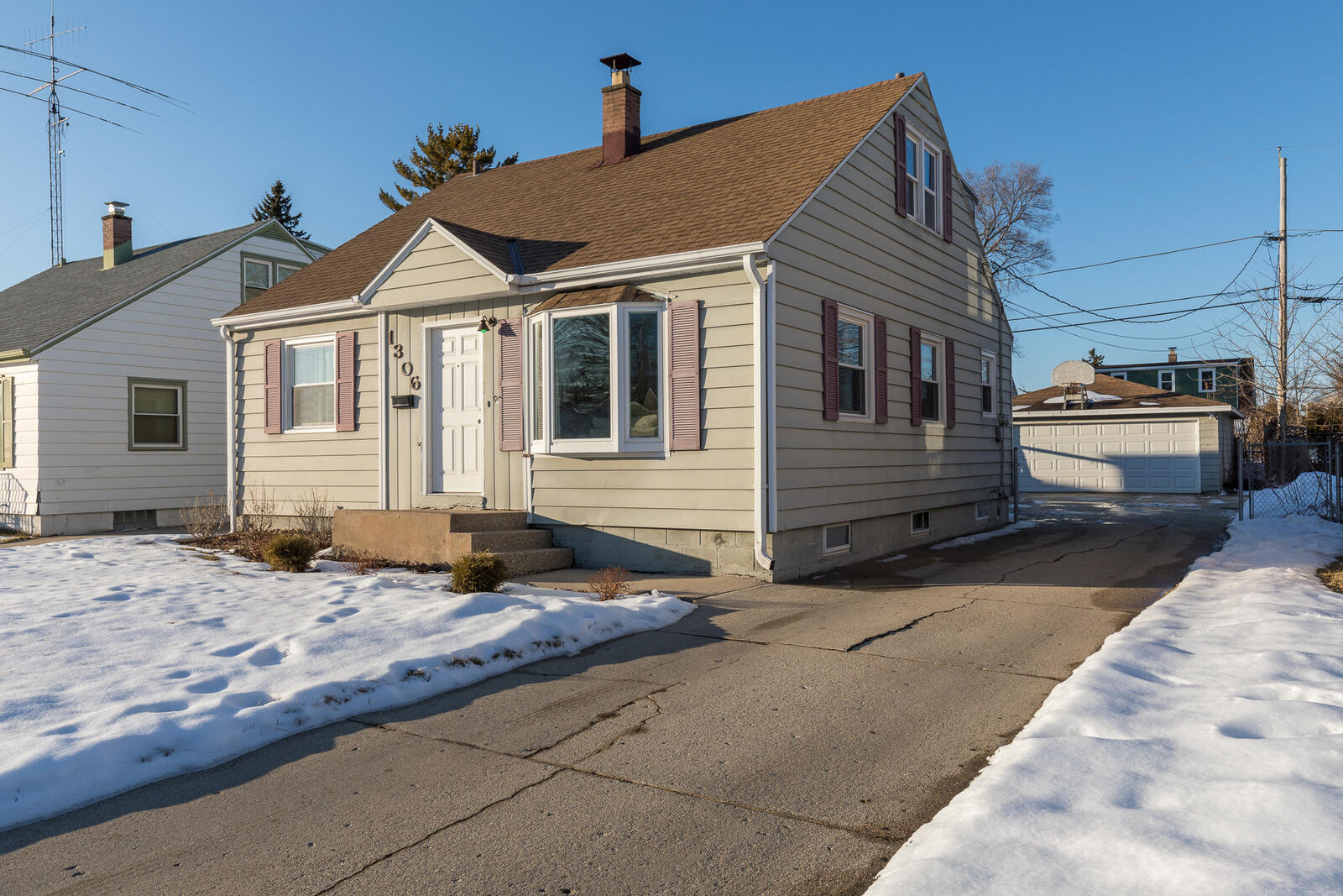 Property Photo: 1306 Blake Ave WI 53172