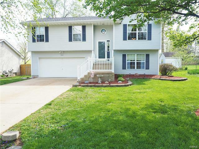 Property Photo:  1204 Hillsboro Rd   63028 