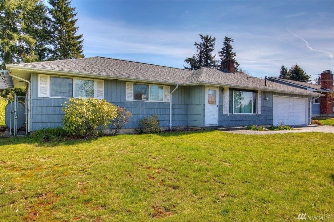 Property Photo:  708  20th Avenue  WA 98354 
