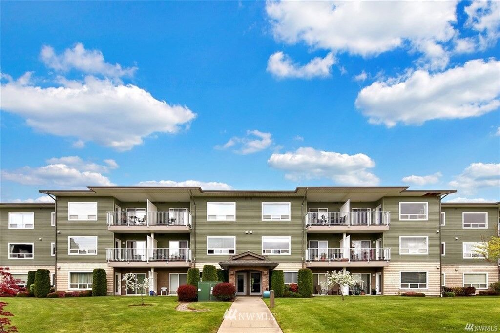 Property Photo:  512  Darby Drive 209  WA 98226 