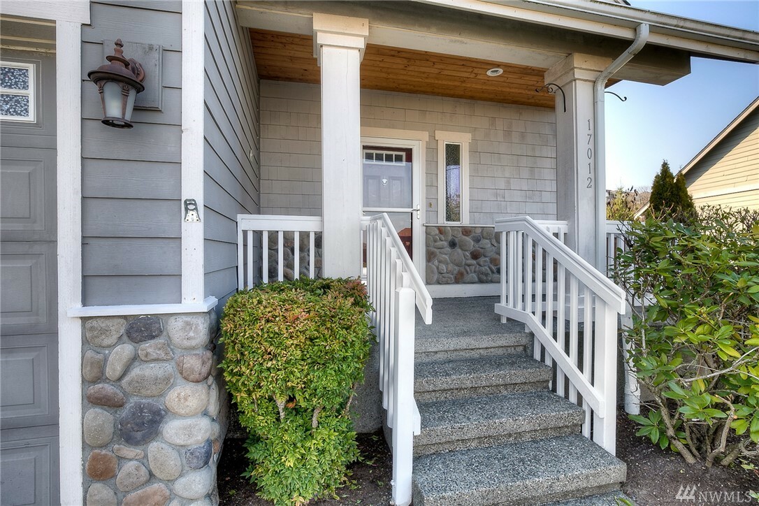 Property Photo: 17012 140th Ave E WA 98374