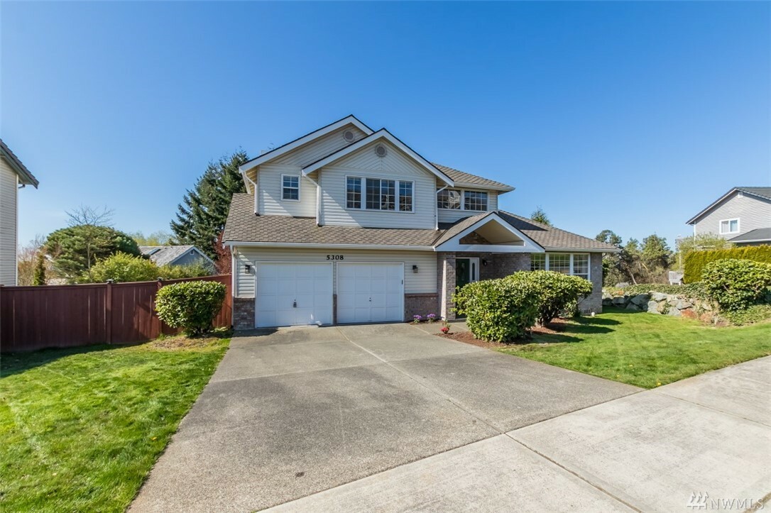 Property Photo: 5308 Ridge Dr NE WA 98422