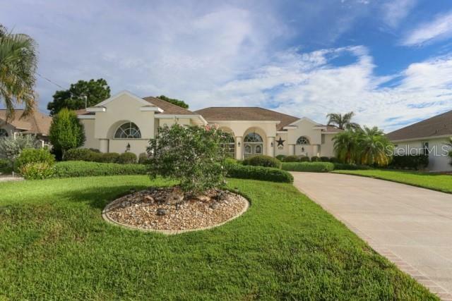 Property Photo:  8 Sportsman Terrace  FL 33947 