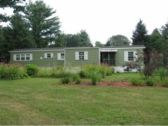 Property Photo: 28 Kings Row NH 03234