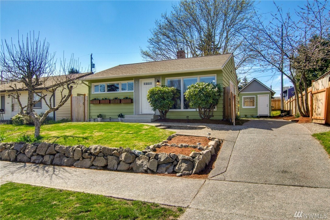 Property Photo: 9261 30th Ave SW WA 98126
