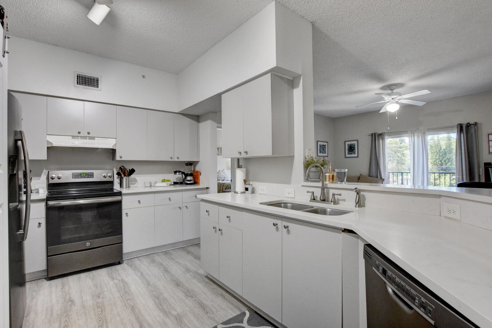 Property Photo:  350 Crestwood Circle 306  FL 33411 