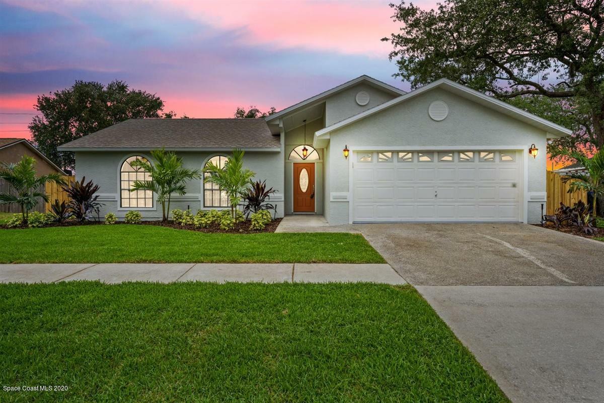 Property Photo:  1686 Fife Court  FL 32796 