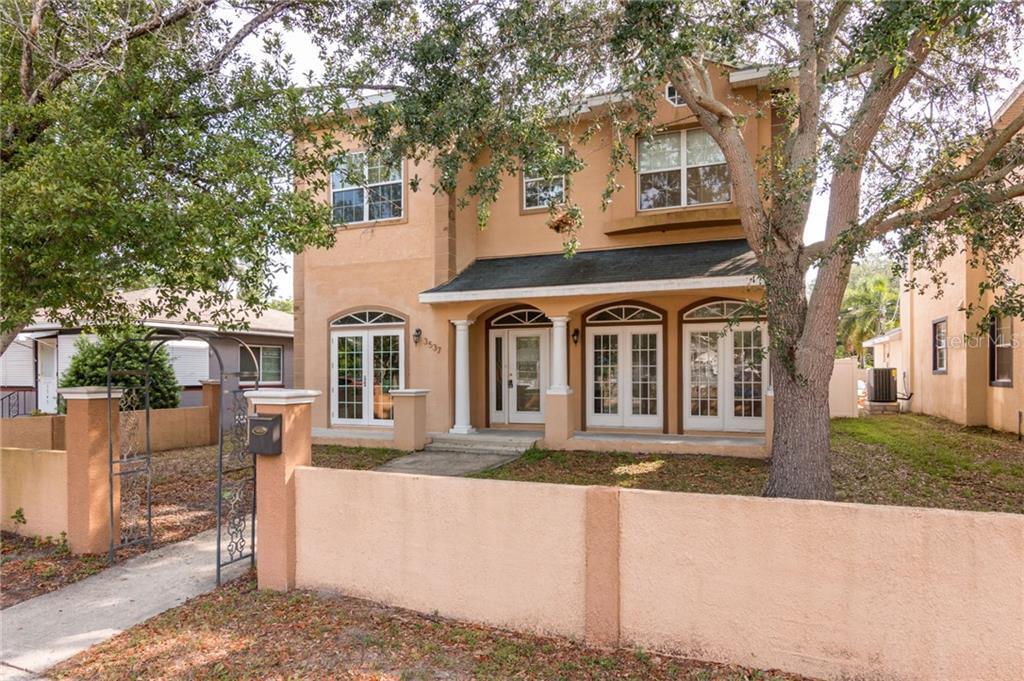 Property Photo: 3537 Haines Road N FL 33704