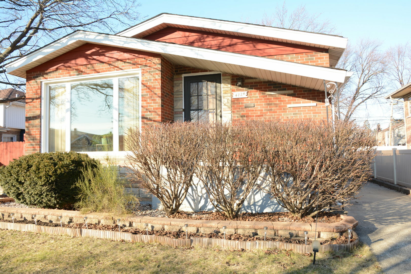 Property Photo:  4724 West 98th Place  IL 60453 