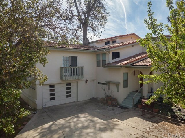 Property Photo:  1992 Wood Duck Lane  CA 93446 