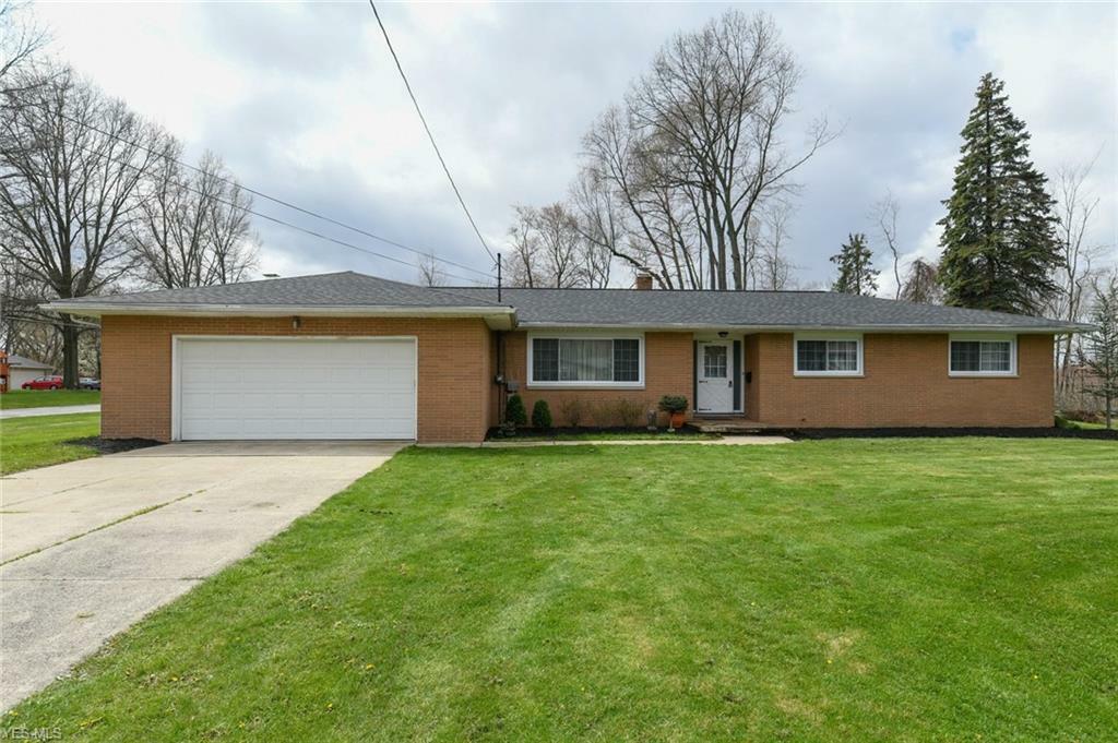 Property Photo:  2990 Sherbrook Drive  OH 44685 