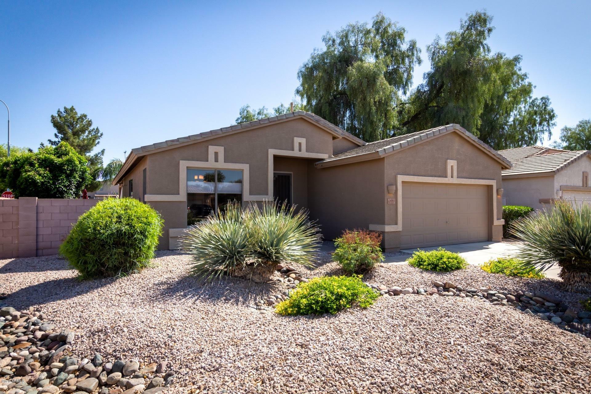 Property Photo:  2081 E Bellerive Place  AZ 85249 