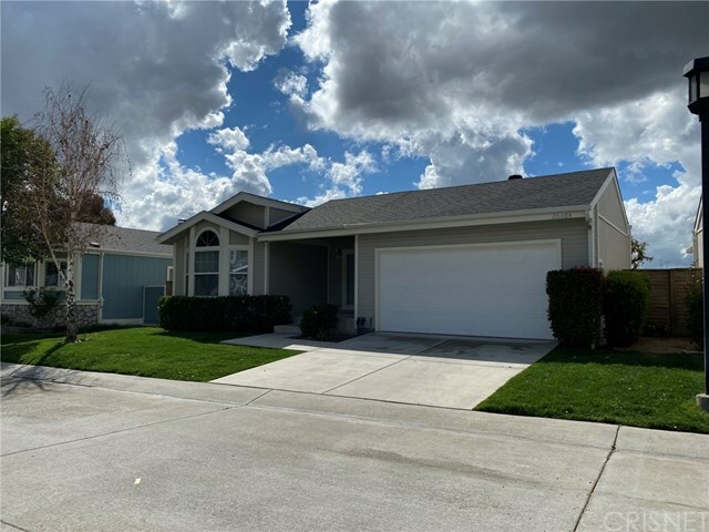 Property Photo:  20084 Crestview Drive  CA 91351 