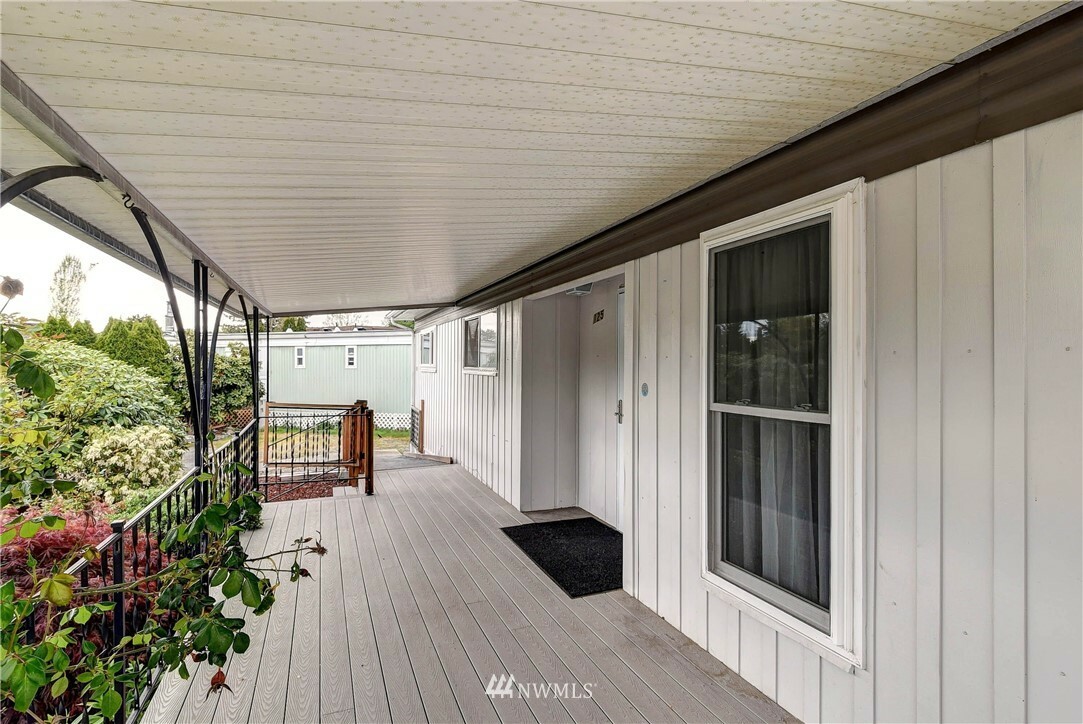 Property Photo:  7301 NE 175th Street 125  WA 98028 