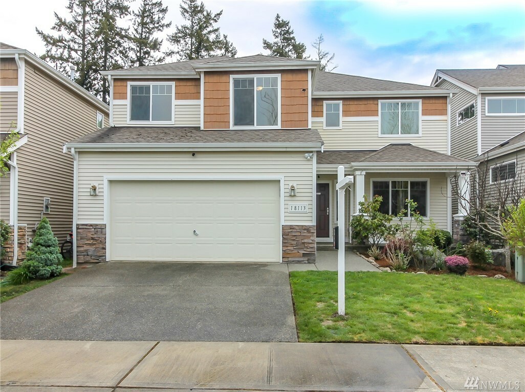 Property Photo:  18113 17th Av Ct E  WA 98387 