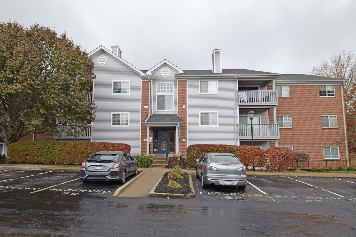 Property Photo: 7370 Ridgepoint Dr 5 OH 45230