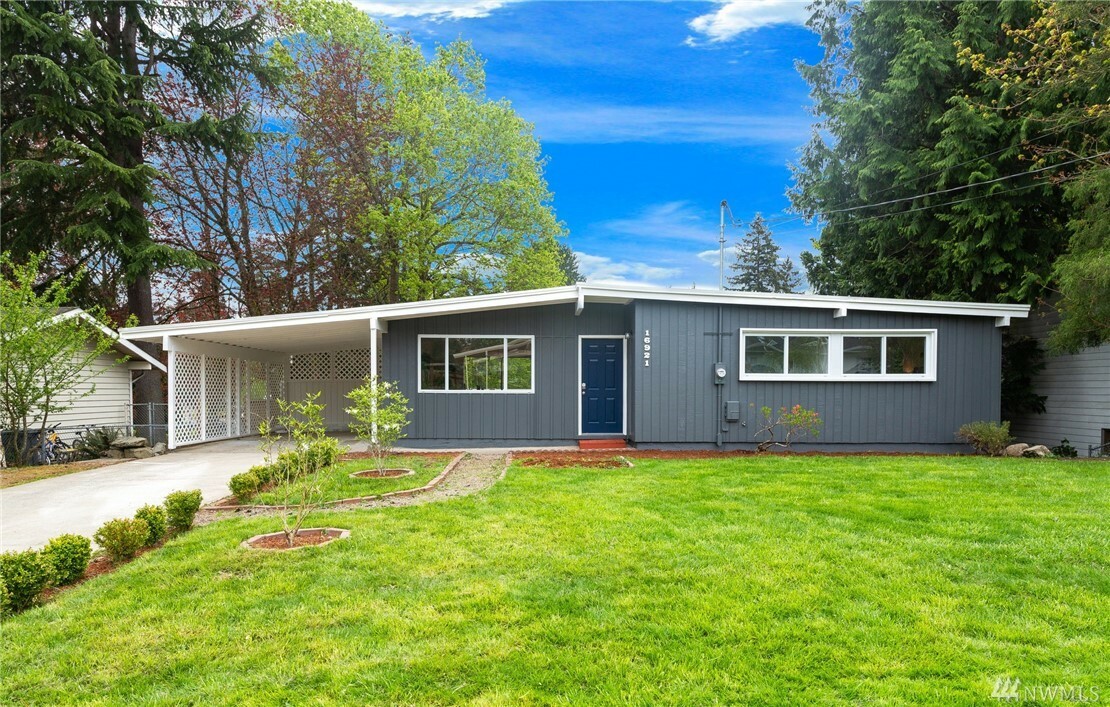 Property Photo:  16921 NE 17th Place  WA 98008 