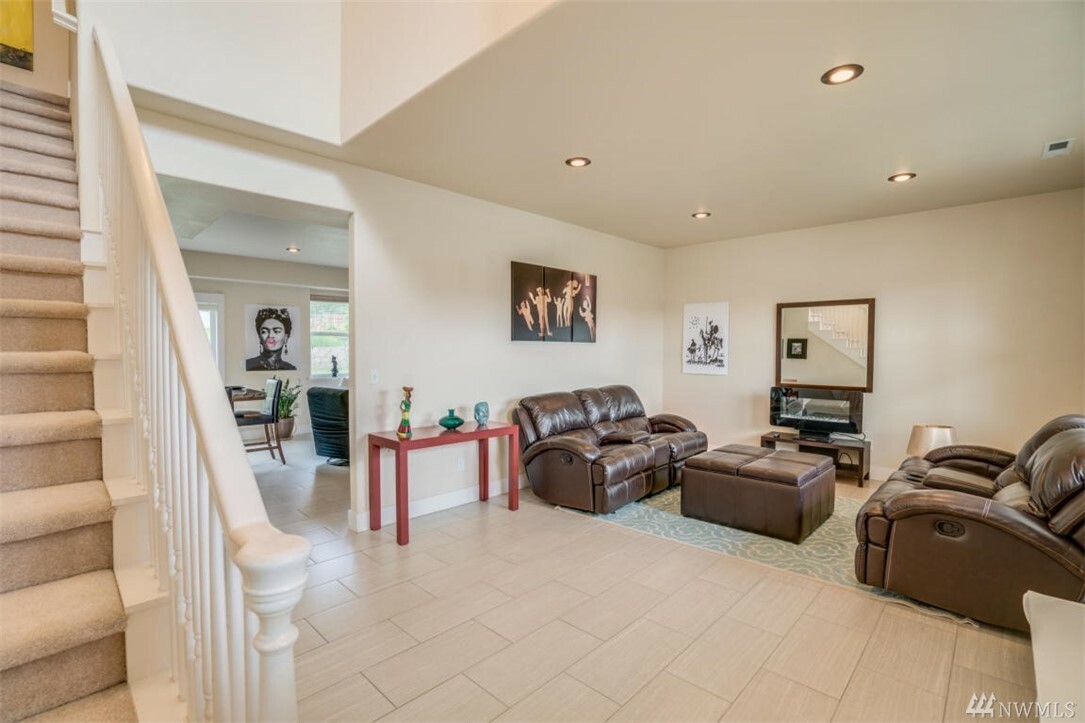Property Photo: 2030 Woodridge St WA 98801