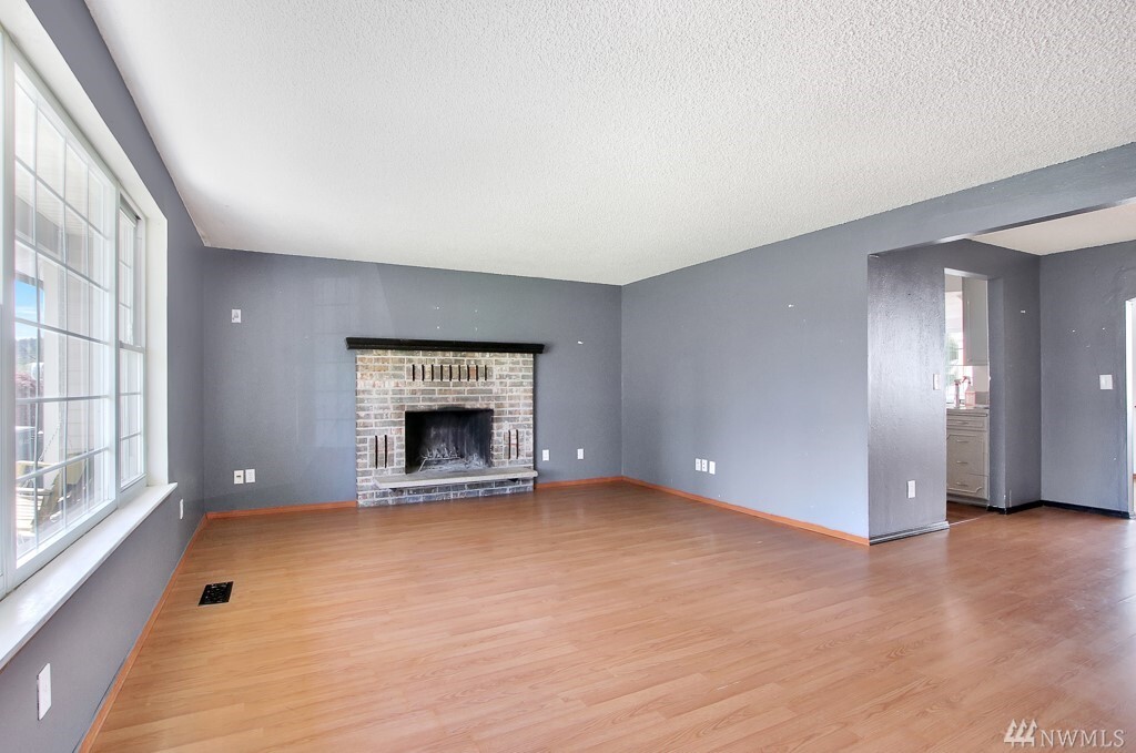 Property Photo: 613 Kansas Street SW WA 98360