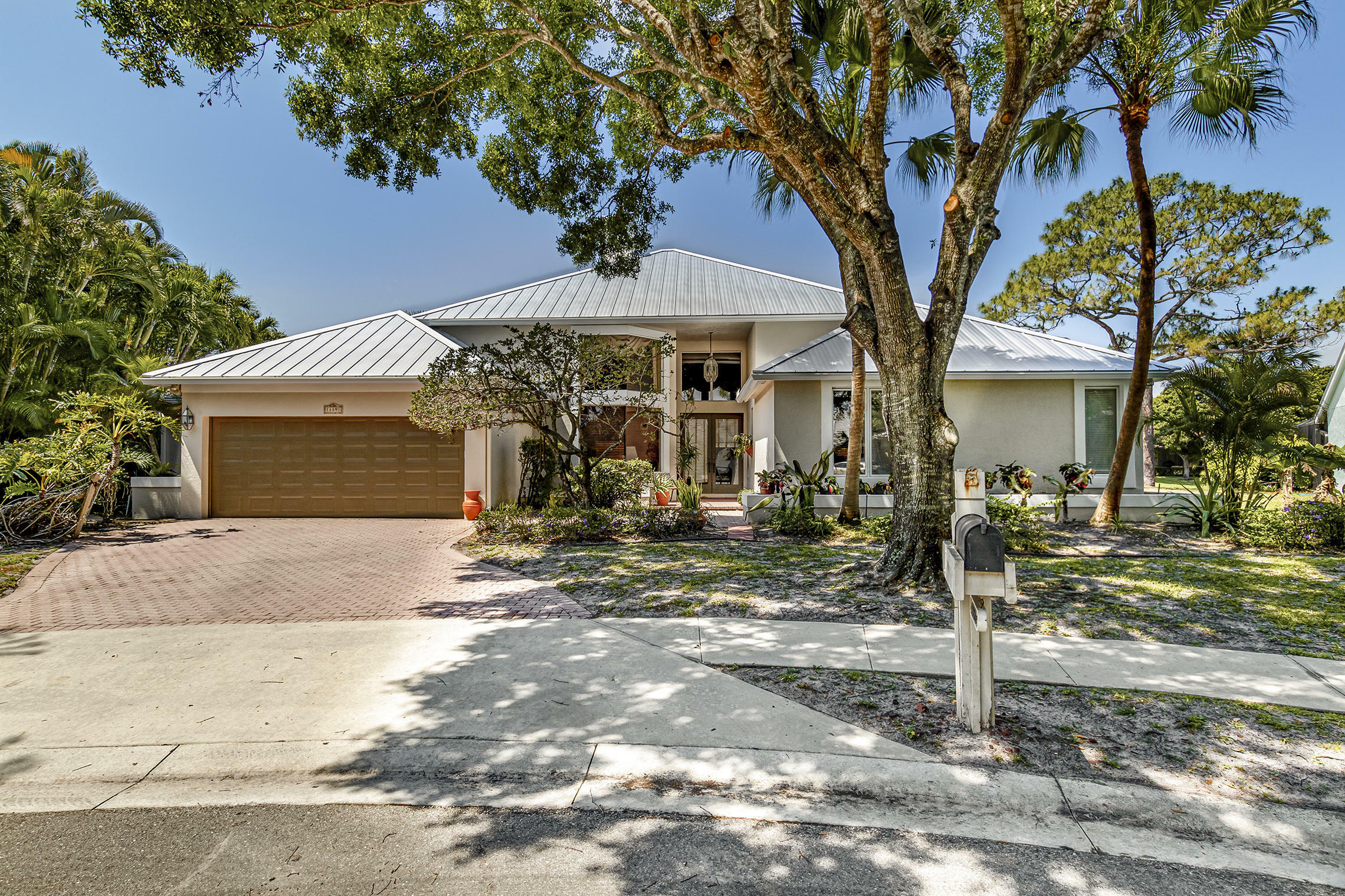 Property Photo:  18891 Gumbo Limbo Court  FL 33458 