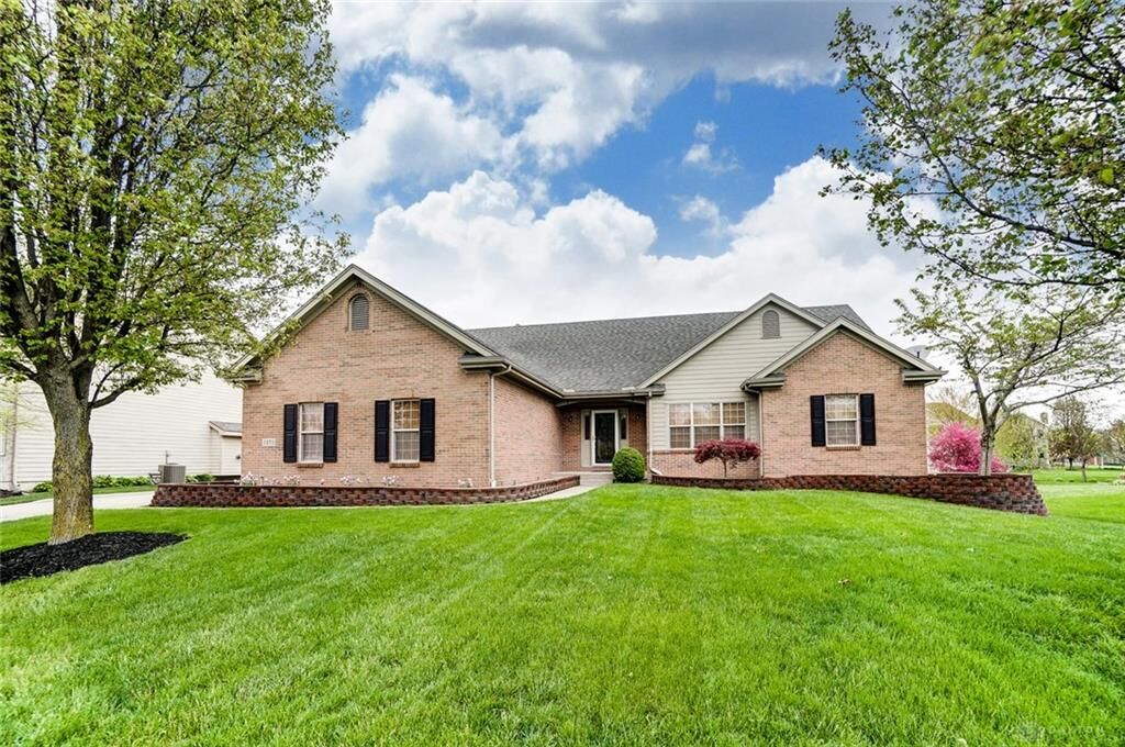 Property Photo: 1273 Beech Trail OH 45458