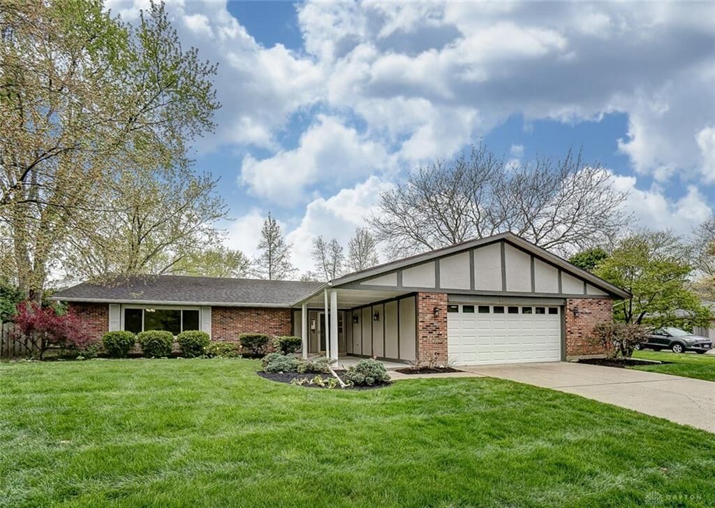 Property Photo: 370 Island Lake Court OH 45458