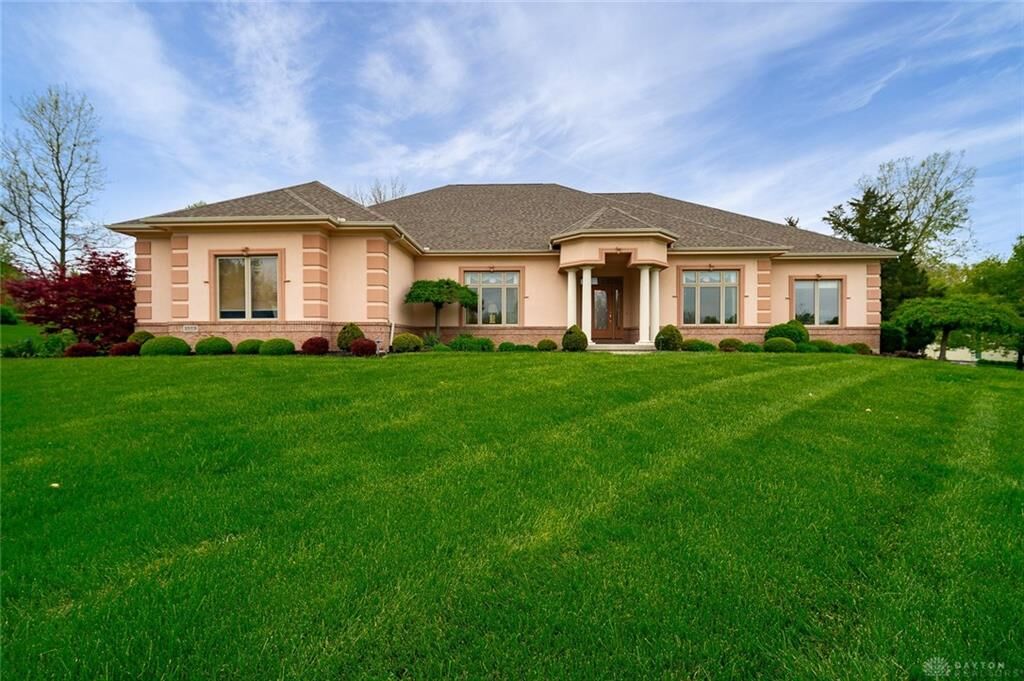 Property Photo: 1989 Fountain View Drive OH 45414