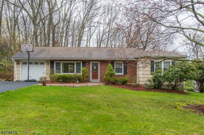 Property Photo:  33 Stonybrook Rd  NJ 07866 