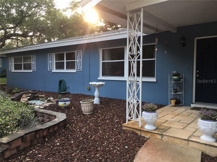 Property Photo:  2360 Dora Drive  FL 33765 