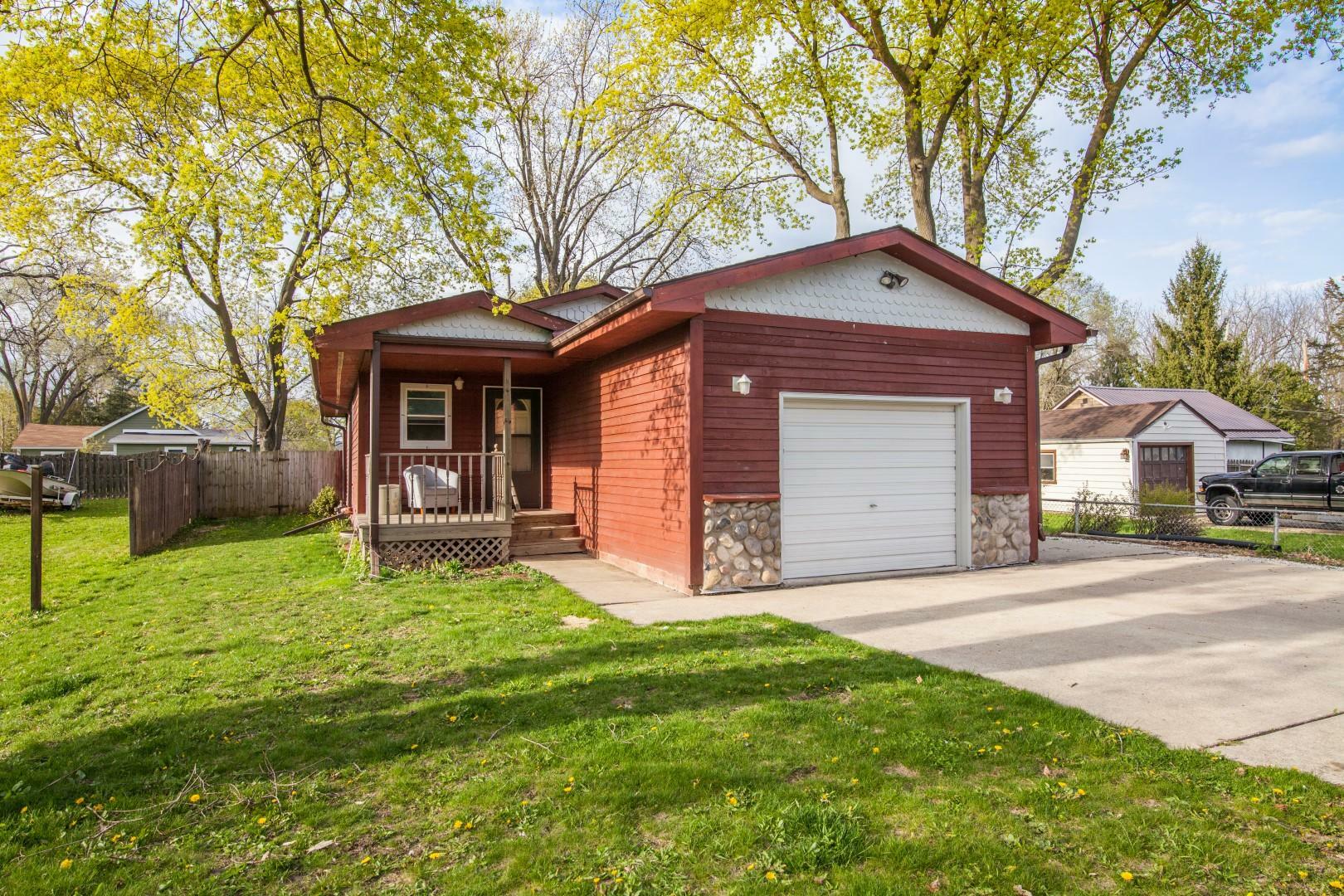 Property Photo:  34828 Parkway Dr  WI 53066 