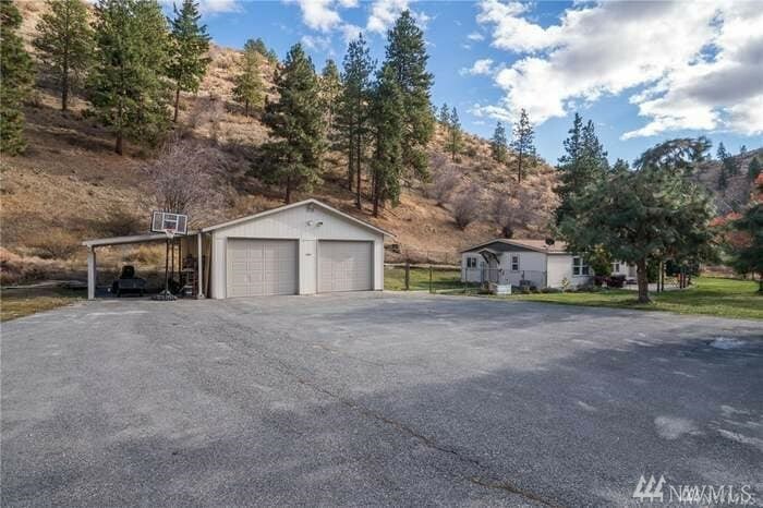 Property Photo:  790 Grade Creek Rd  WA 98831 