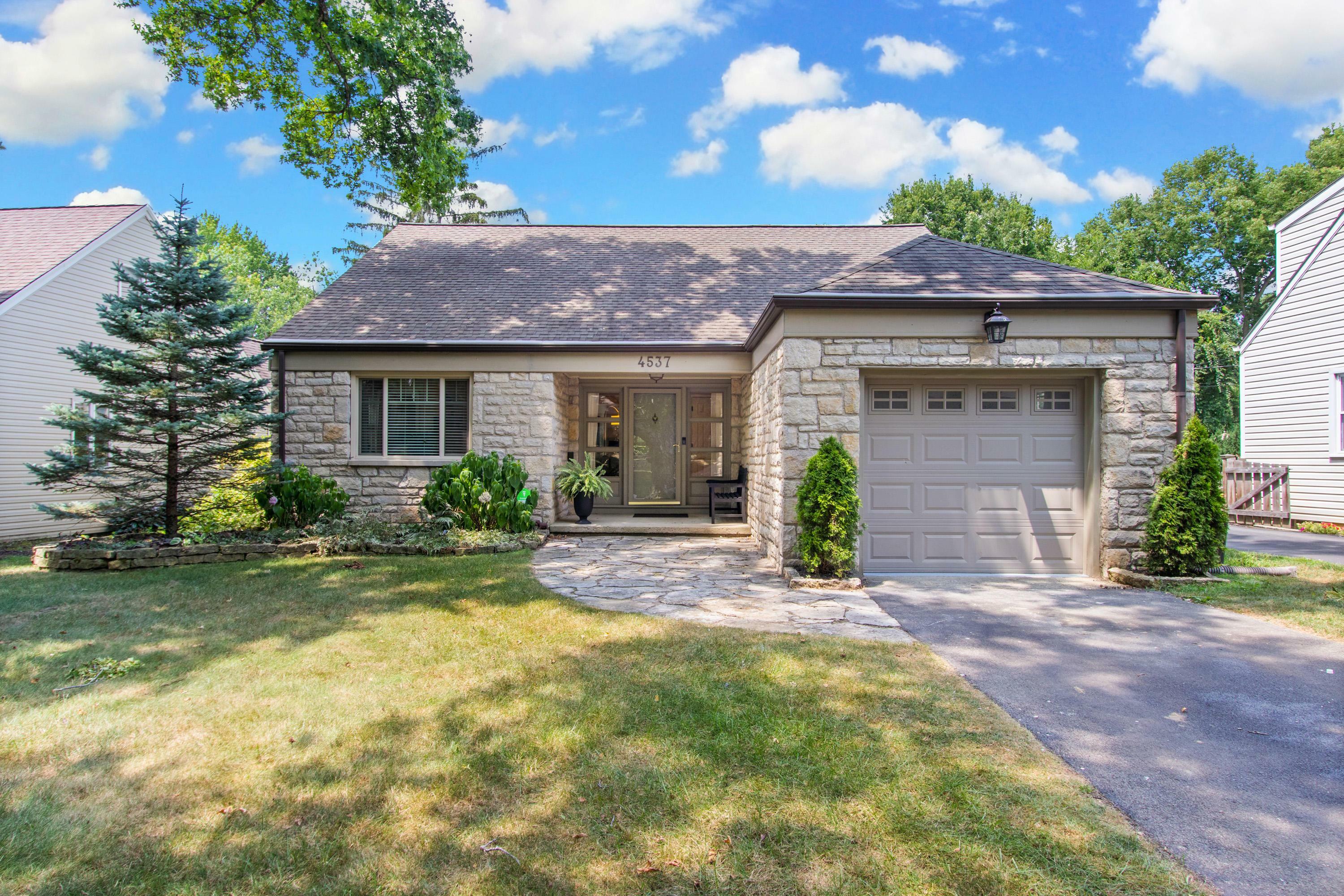 Property Photo: 4537 Olentangy Boulevard OH 43214