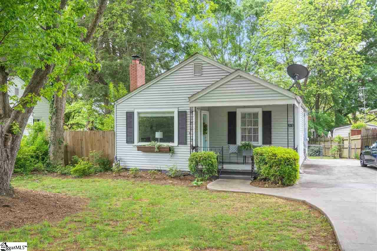 Property Photo:  313 Willow Springs Drive  SC 29607 