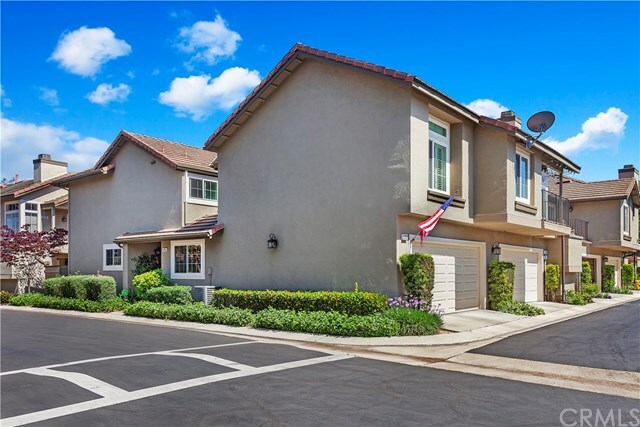 Property Photo:  510 S Hollydale Lane  CA 92808 