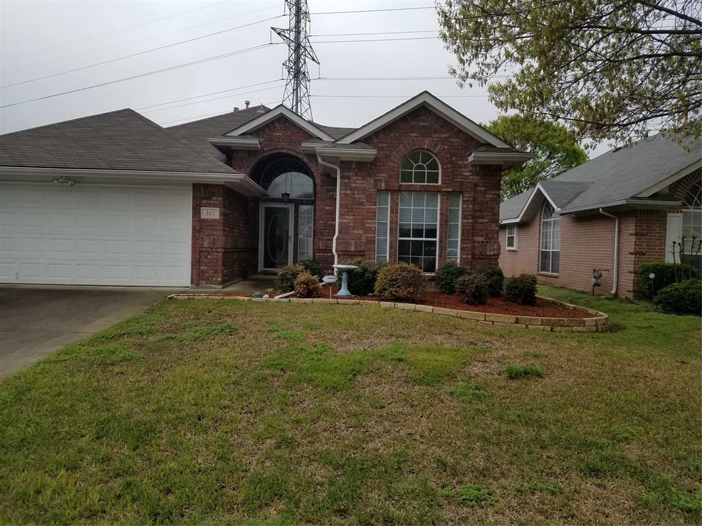 Property Photo:  317 Chantilly Court  TX 76054 