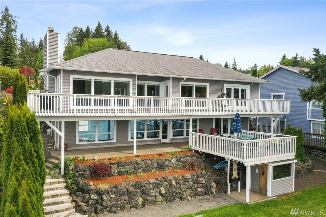 Property Photo: 6048 Osprey Cir WA 98312
